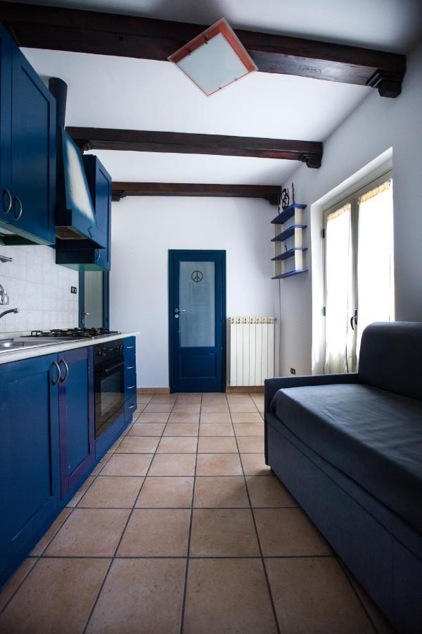 Sopra La Piazza Villa Agira Exteriör bild