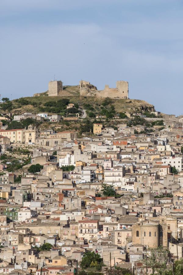 Sopra La Piazza Villa Agira Exteriör bild
